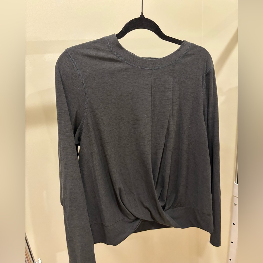 Old Navy Dark Gray Long Sleeve Tee